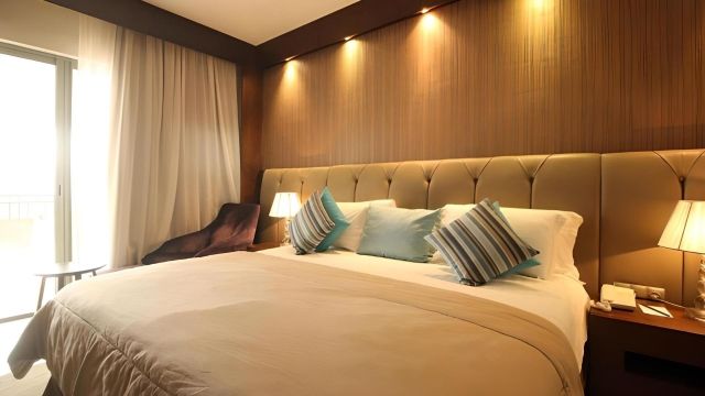 Deluxe Executive Room with Sea View